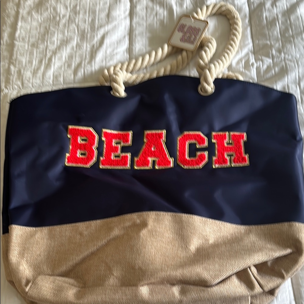 NWT Large Navy and Tan Beach Tote Bag